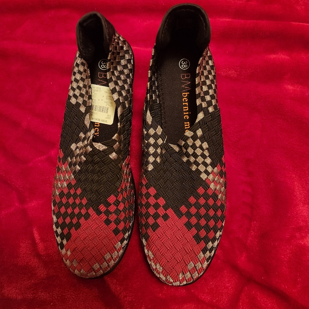 Bernie Mev. size 38